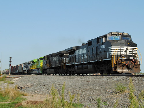 railroad ohio chicago heritage train illinois norfolk terminal line southern signals locomotive ge wabash unit emd 15n archbold c409w sd70ace ns9633 ns8920 ns1072 ns1070