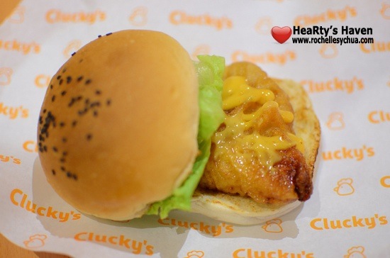 Clucky's Burger Detail