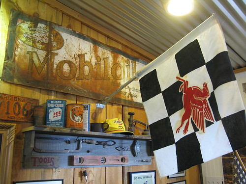 Mobil Oil Flag - Cool Springs, Arizona