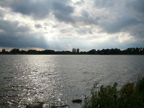 day cloudy mecklenburgvorpommern güstrow inselsee