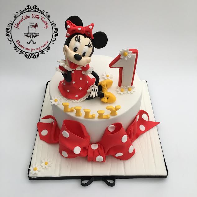 Minnie Mouse Cake by Marzena Anna Romanik -Cwik YummCake With Fantasy