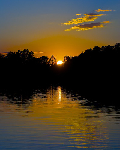 alpenglow chain glow gold lake moen moens orange radiant red rhinelander sunset water wisconsin light sun