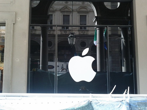 Apple store torino via roma