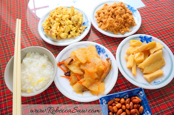 local breakfast in Taiwan - rebecca saw