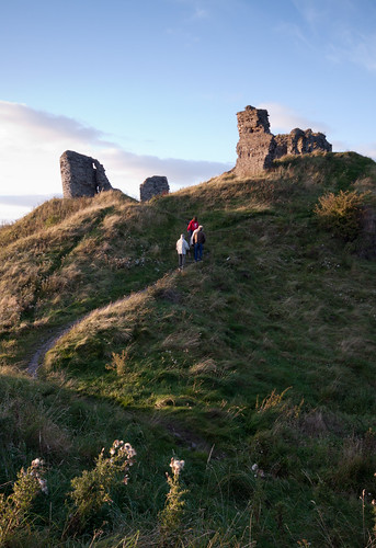 sunset tower castle stone wall ruins shropshire hill ruin walls mound clun ruined