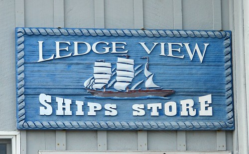 sign store ship view maine wells ledge enseigne