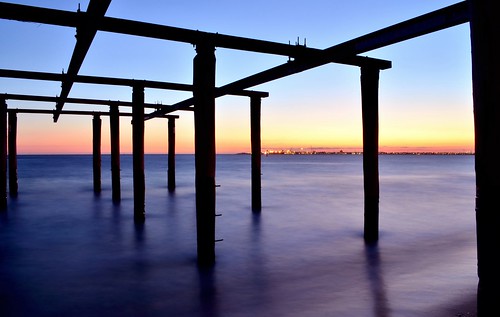 sunset sea beach water silhouette evening bay twilight nikon day dusk australia melbourne victoria clear shore vic albertpark portphillipbay hobsonsbay d5100 nikond5100 phunnyfotos