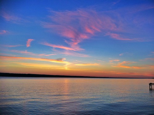 sunset lake newyork cayuga nutridge uploaded:by=flickrmobile flickriosapp:filter=nofilter