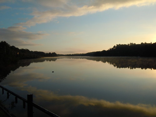 lake reflection sunrise sweden soluppgång sjö lerum västergötland spegling floda sävelången