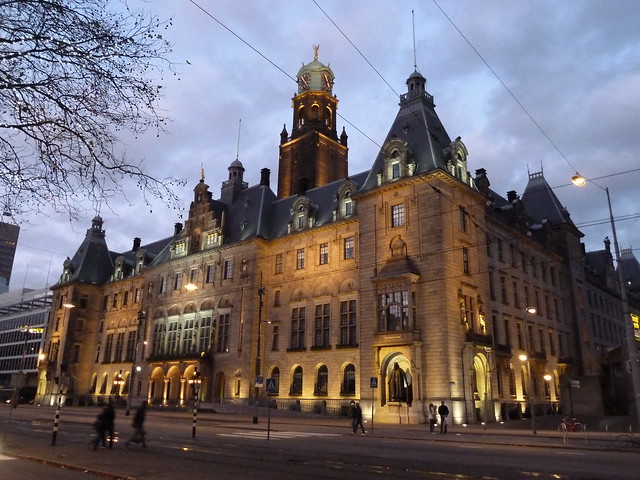 Stadhuis Rotterdam avond