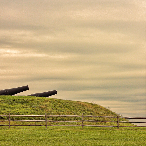 autumn point harbor war fort maryland baltimore cannon locust 1812 mchenry