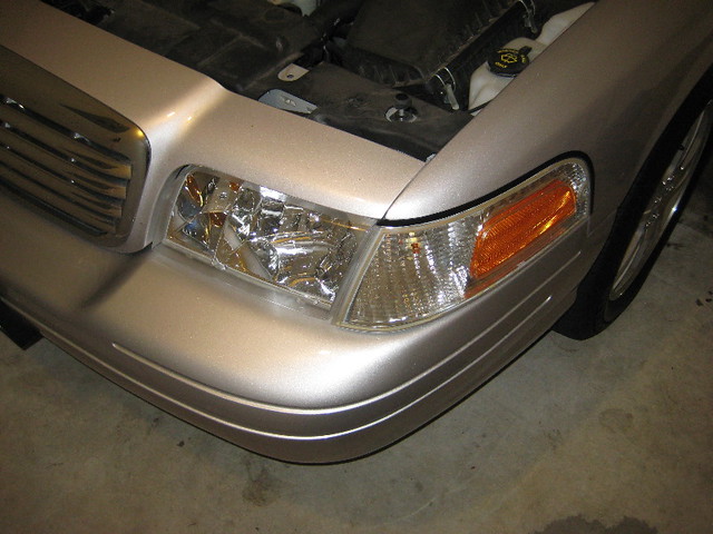 2004 Ford crown victoria headlight module