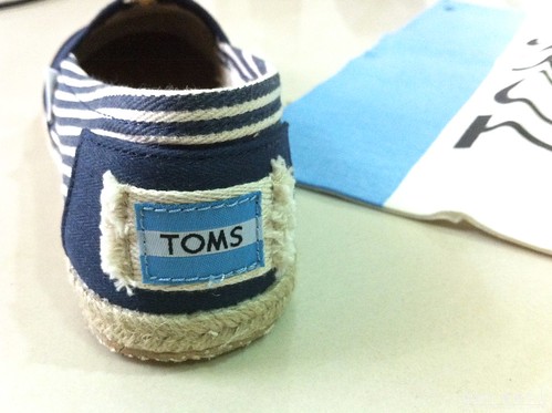 TOMS 鞋