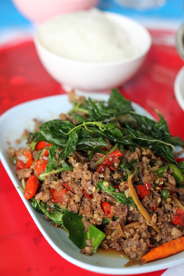 Minced quail stir fried in chillies and garlic and herbs
