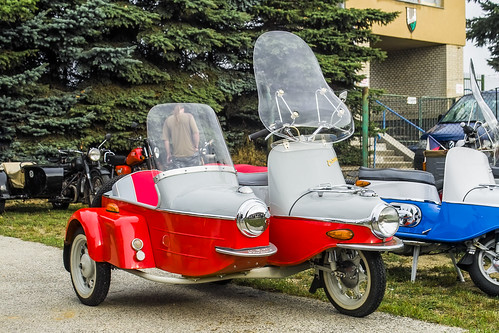 čezeta scooter with druzeta sidecar veterán burza flea market zbýšov 2016