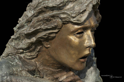 statue bronze oregon gardiner onblack kunstplatzlinternational blinkagain