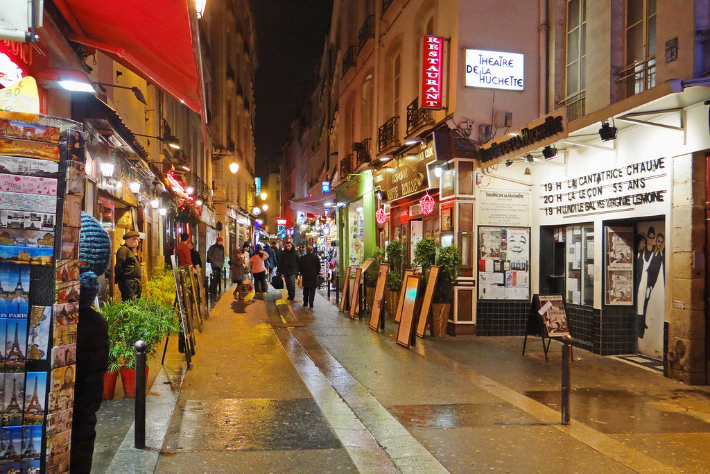 Go Living In Latin Quarter Paris