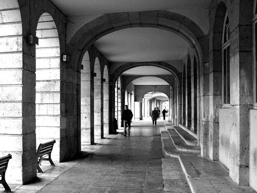 bw france monochrome perspective archway arcades lorraine pontamousson placeduroc
