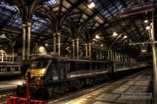 london station night train liverpool hdr liverpoolstreet photomatix
