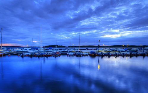sunset night clouds marina reflections landscape boats lights shadows cloudy sweden stockholm dusk horizon quay sverige lamps bluehour masts hdr waterscape mälaren järfälla kallhäll