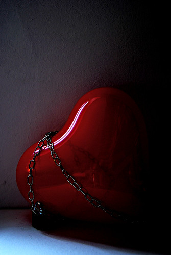 shadow red stilllife white reflection love metal gum shadows heart balloon chain prisoner bemyflickrvalentine