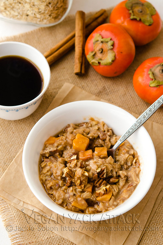 This breakfast of pecan persimmon oatmeal is warm, aromatic, filled with sweet persimmon, plus crunchy pecans and spices. Delicious and quick! #vegan #oatmeal #breakfast