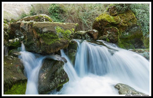 canon eos eau paca 7d vallis provence paysage cascade fontaine chute 1022 vaucluse autofocus clausa
