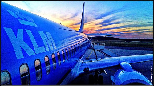sunset sky airplane airport eindhoven klm vliegtuig