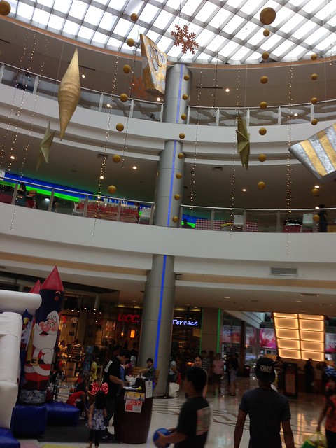Lucky Chinatown mall- oh my buhay