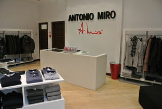 Tienda de Antonio Miró.