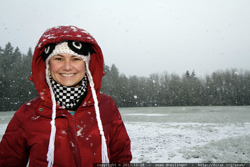 rachel, walking home from school in the falling snow    MG 0594