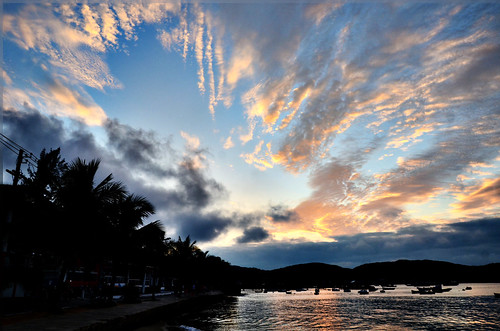 ocean sunset brazil panorama cloud seascape sol praia beach nature rain rio brasil clouds sailboat de landscape soleil landscapes seaside zonsondergang do barca tramonto barco sonnenuntergang rj janeiro place orla chuva coucher paisaje paisagem buzios lagos pôrdosol dos vista vela nuvem paysage landschaft ocaso barge búzios 日落 balneário por paesaggio brigitte voilier landschap oceano zeilboot armação região закат giorno pôr 景色 غروب bardot veleiro saveiro пейзаж שקיעה 景觀 τοπίο залез ландшафт occidens ヨットпарусник परिदृश्य ভূদৃশ্য