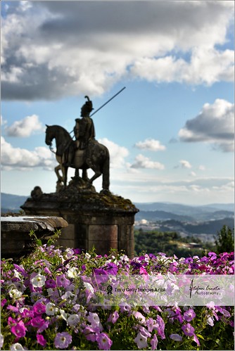 travel flowers light vacation horse holiday detail portugal nature beautiful statue site nikon scenery europe do afternoon view exploring details jesus over scene silhouete stefan explore keep destination monte bom braga guardian d800 keeper touristical cioata