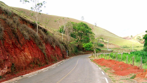 street travel blue brazil minasgerais southamerica nature brasil natureza bluesky paisagem estrada morros americadosul