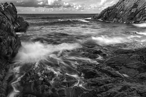 ocean sea water clouds skåne rocks sweden wave mygearandme