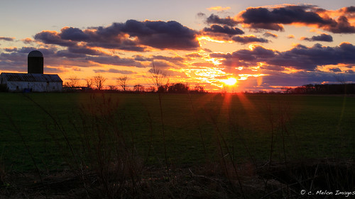 xmas sunset sky sun tree field grass clouds barn canon landscape december farm silo pastels flare rays 2012 sunscape markiii 5dmarkiii