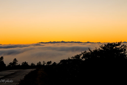 fog montagne tramonto liguria confine piemonte nebbia