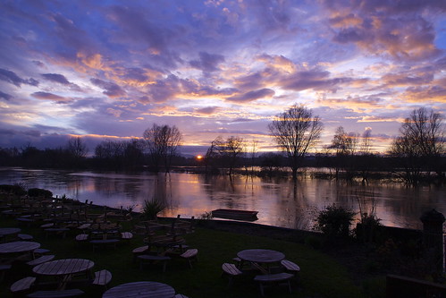 sunset silhouette clouds canon river eos severn worcester diglis diglishotel 5dmkiii