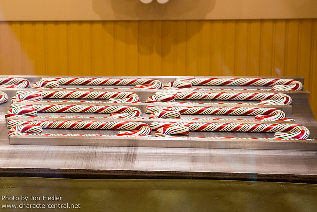 Disneyland Dec 2012 - Handmade Candy Canes