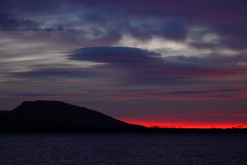 sea sky clouds sunrise australia tasmania mariaisland coastalscenary canoneos550d encampmentcove trainsintasmania tasmanianscenary stevebromley sailorsmorning