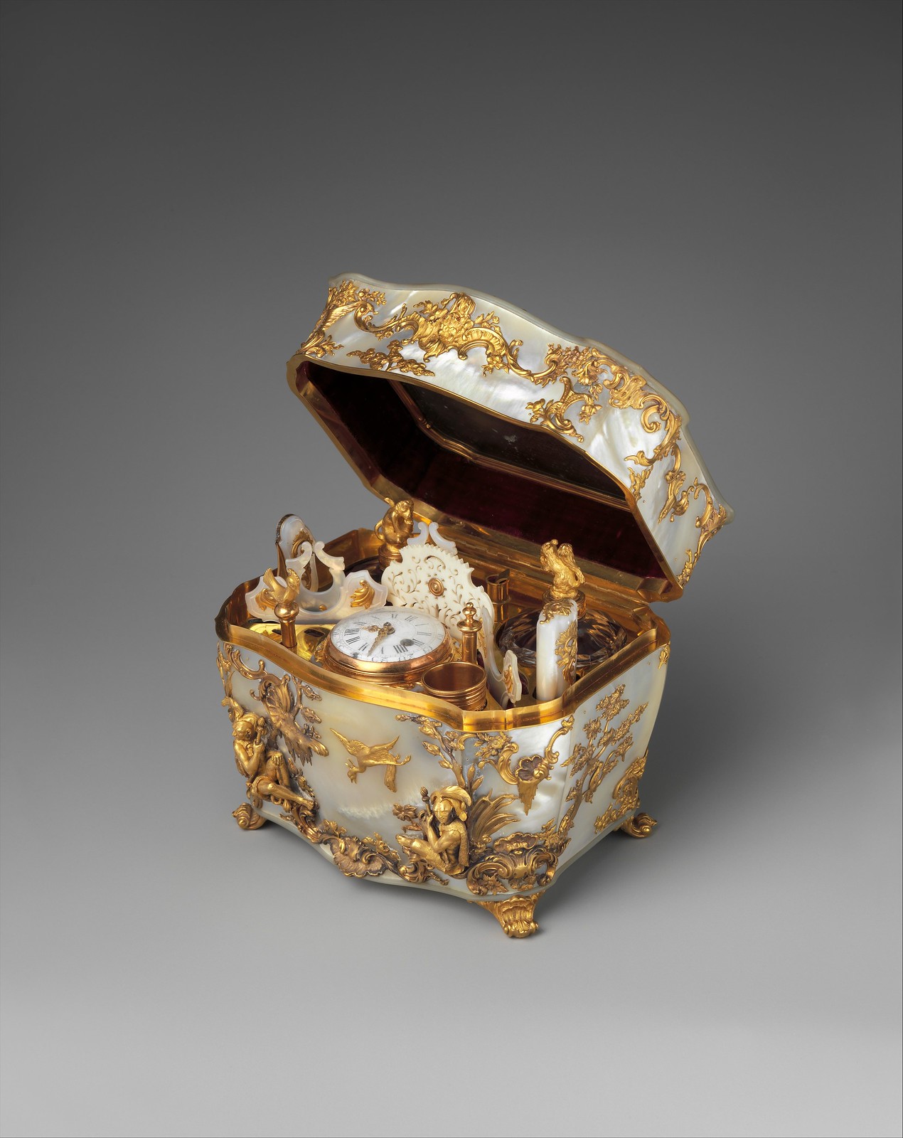 1745 Nécessaire with watch. German. Gold and mother-of-pearl, lined with dark-red velvet. metmuseum