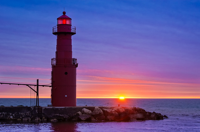 Sunrise, Lighthouse, Blue Sky, Algoma, WI, Lake Michigan