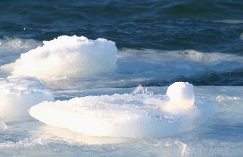blue winter cold ice water sunshine mi underwater iceberg torchlake february2013