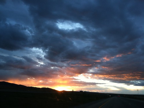sunset clouds roadtrip wyoming