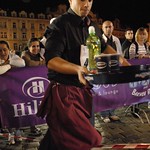 2009 Prague Hilton barmen race 005