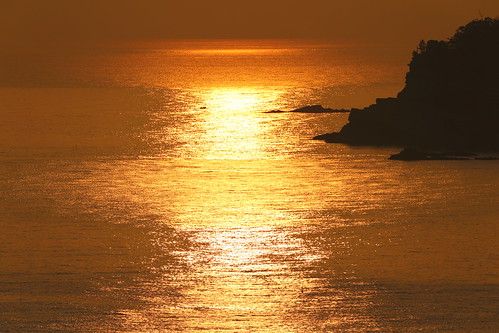 shore amarube morning japan sea sun light reflection 日本 日本海 朝 太陽 朝日 余部 landscape ocean sunrise seaside