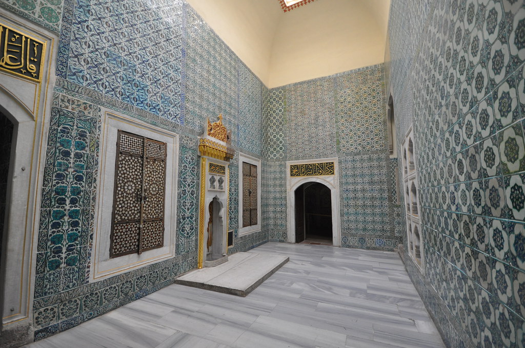 Cobalt blue Iznik tiles - Topkapi Palace