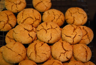 Ginger-Spice Crackle Cookies