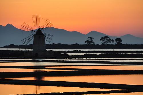sunset windmill tramonto mulinoavento salinetrapanipaceco