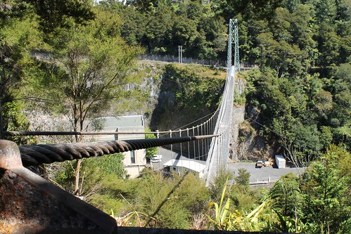 new newzealand canon eos suspension cable zealand nz waikato dslr swingbridge 1524 arapuni 1100d